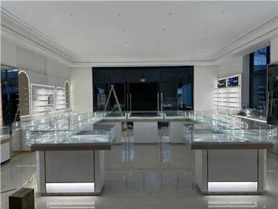 Seastán Cuntar Taispeána eyeglasses