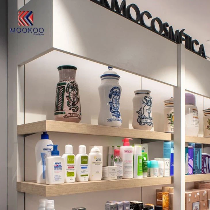 Retail Farmacia Shop Display Design